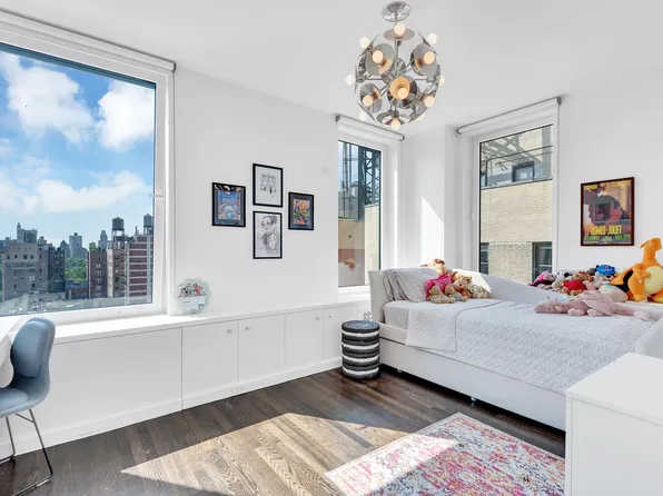 1220 Park Avenue 13D image 15 of 16
