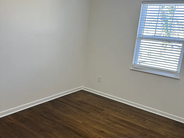 1601 Grovewood Dr — Photo 12