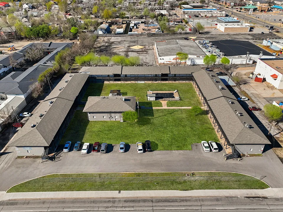 Front area view of the property