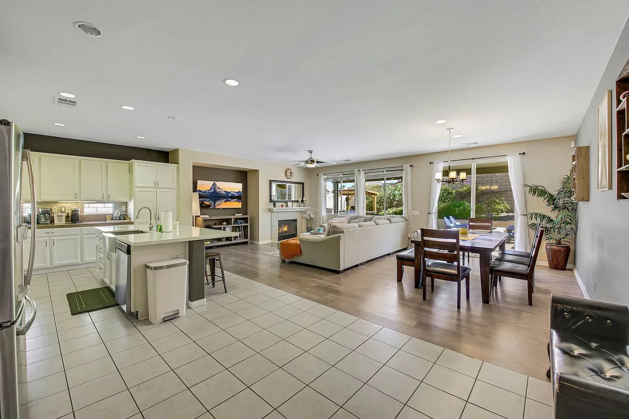 4 bed, 2122 sqft, $6,000 — Photo 4