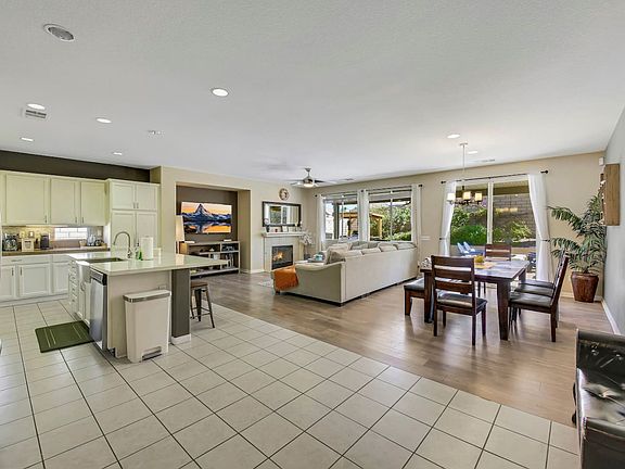 4th image of 84583 Anchora Way