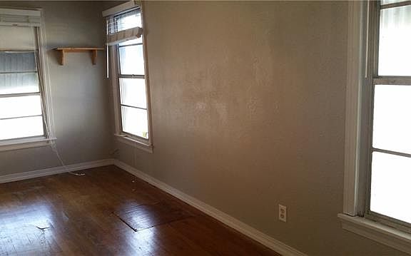 3rd image of 2324 N Chandler Dr E