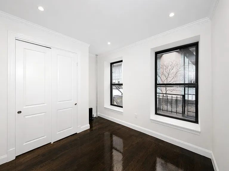 454 W 58th St #2W — Photo 3