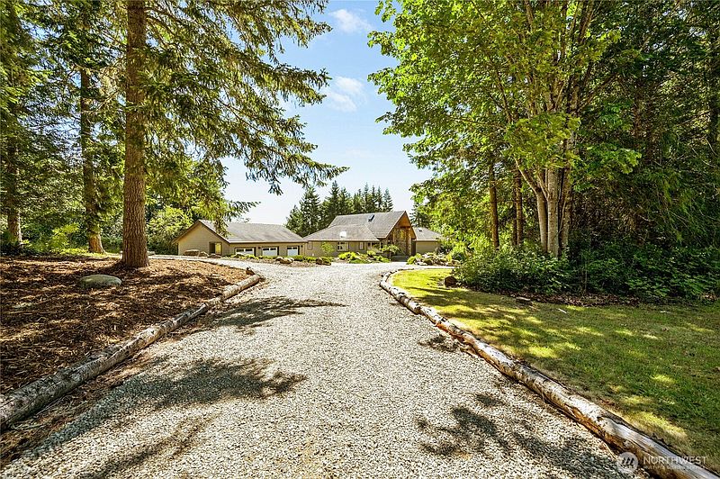 4th image of 474 Blue Mountain Road