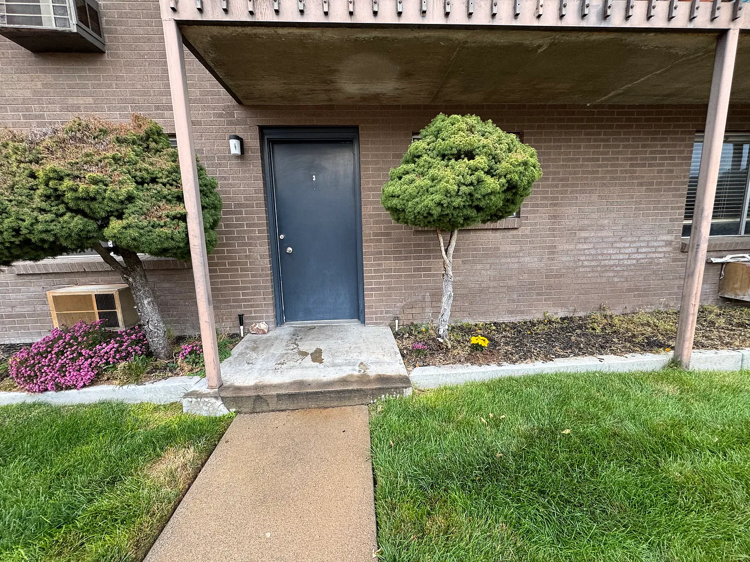 1 bed, $1,100 — Photo 2