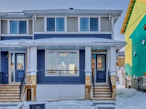 2081 N Cobblespring Ave SW, Airdrie, AB T4B 5L3