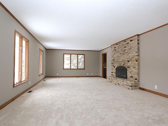 4th image of 7217 Glouchester Dr