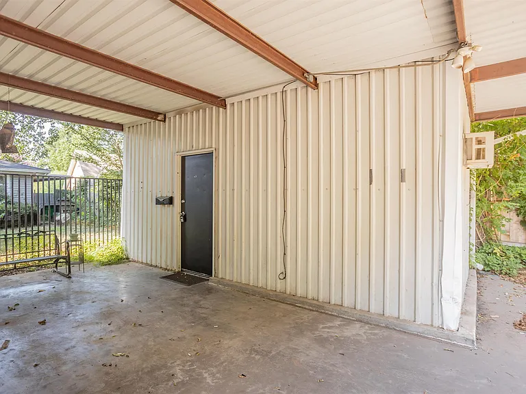 1710 Speedway Ave — Photo 2