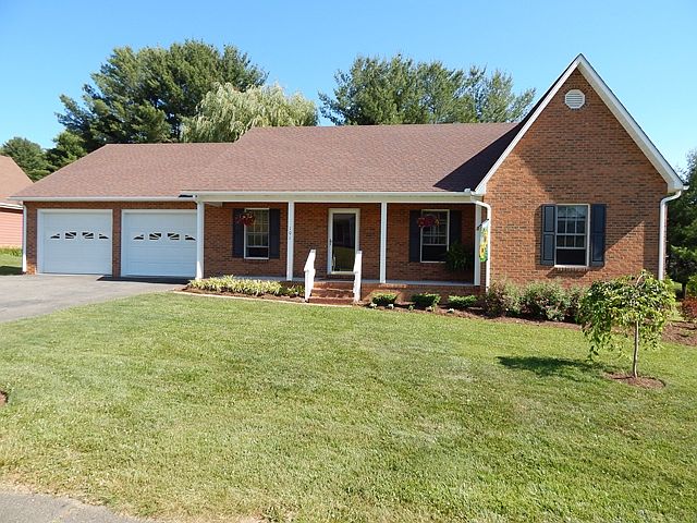 1st image of 101 Colonial Dr
