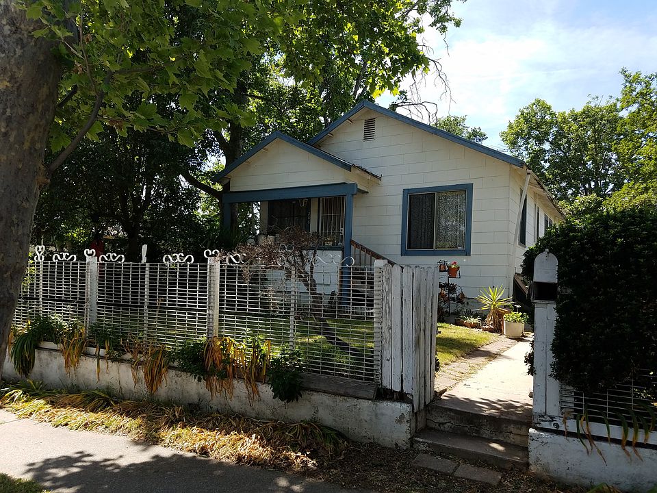 1st image of 206 D St
