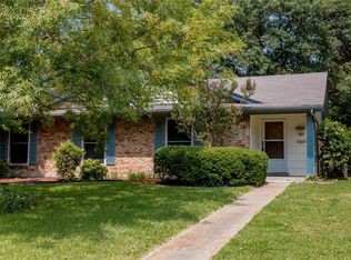 341 Brookview Dr, Garland, TX 75043