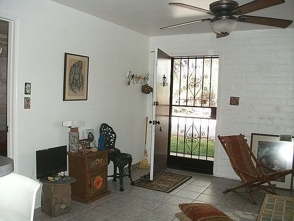 2nd image of 484 S La Canada Dr