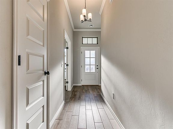 4th image of 14125 Upper Village Dr