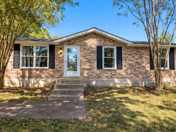 127 King Cole Dr, Clarksville, TN 37042