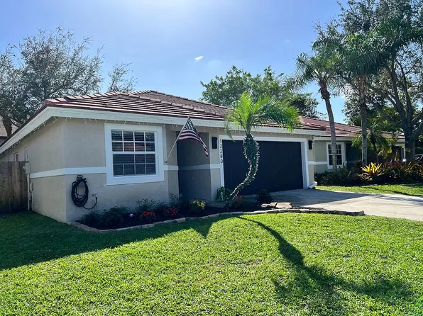 12280 Dartmoor Dr, Wellington, FL 33414