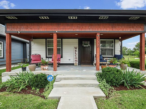 2nd image of 3058 Newton Ave
