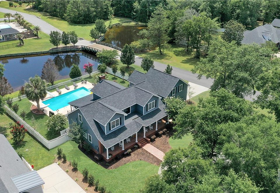 1st image of 142 Cambridge Drive