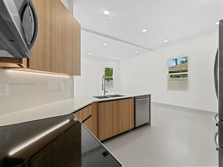 3040 SW 44th Ct — Photo 11