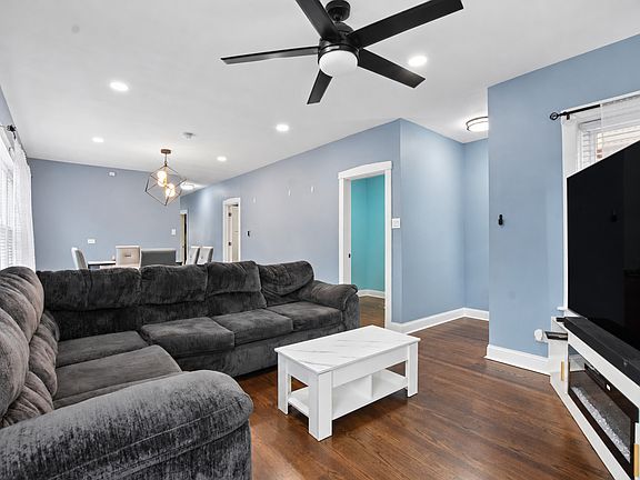 4th image of 1801 S 58th Ave