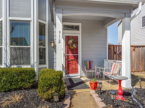 2nd image of 912 Greene Way