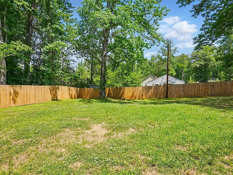 301 Tomberlin Rd — Photo 28