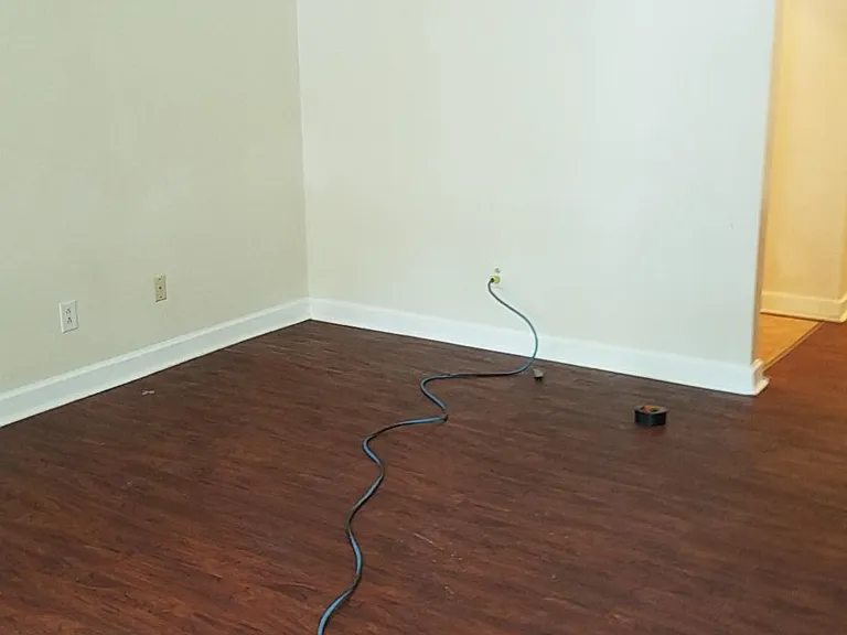 307 N Yadkin Ave #B — Photo 3