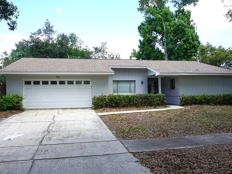 8511 Shady Glen Dr — Photo 1