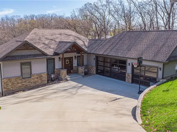 171 Sailaway Bay Dr, Sunrise Beach, MO 65079