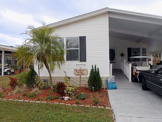 1st image of 387 Kingslake Dr