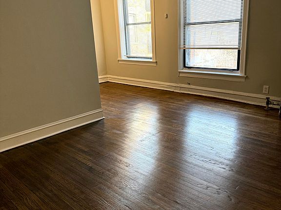 2nd image of 6959 S Paxton Ave APT 2C