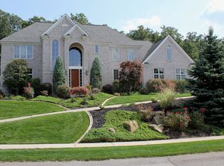 114 Preserve Valley Rd, Cranberry Twp, PA 16066