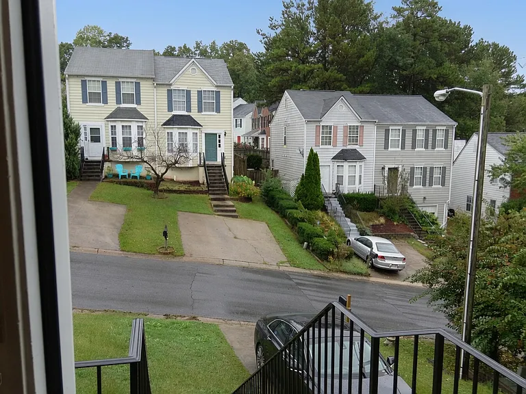 88 Bridge View Dr — Photo 23