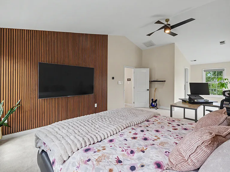 509 S Highland St — Photo 10