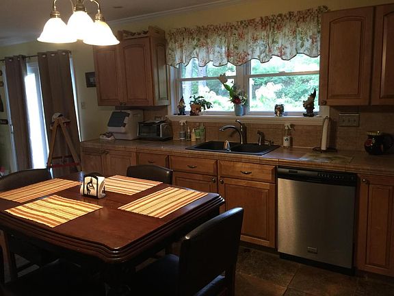 4th image of 1413 Shalimar Cir