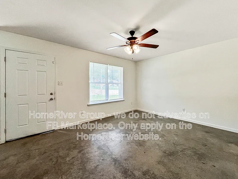 4 bed, 2.0 bath, 1255 sqft, $1,250 — Photo 2
