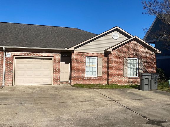 2nd image of 688 Kirkcauldy Dr #688