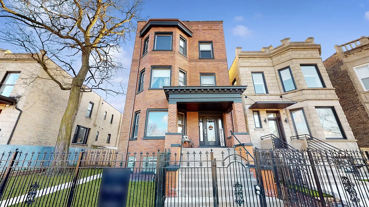 3121 W Augusta Blvd — Photo 2