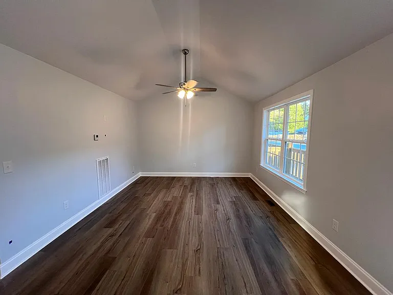 1784 Wendell St — Photo 7