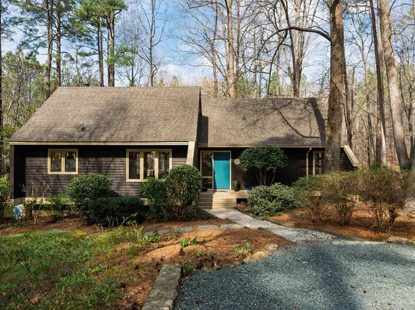 500 Marvin Edwards Ln, Chapel Hill, NC 27517