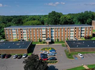 3066 Kent Rd APT 101, Stow, OH 44224
