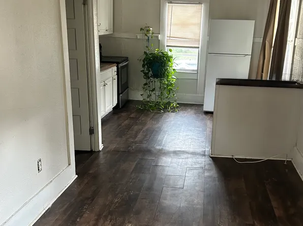 805 1/2 Hart St, Clearwater, FL 33755