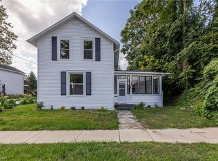 302 S Main St, Amherst, OH