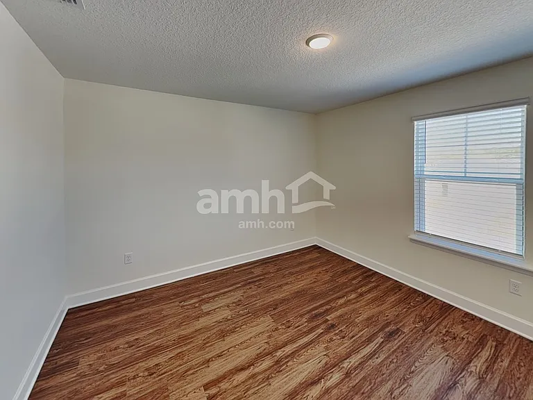 11458 Bay Hill Cir — Photo 20