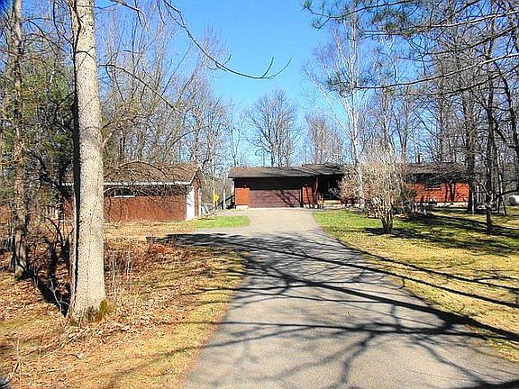 5th image of 17136 Hidden Lake Rd