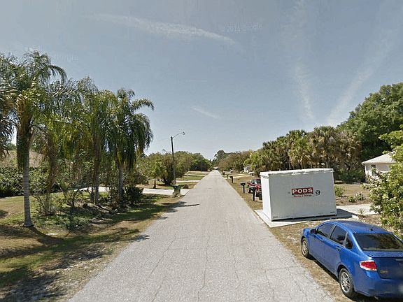 3rd image of 1116 Salina Ave