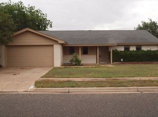 7917 Lynnhaven Ave, Lubbock, TX 79423