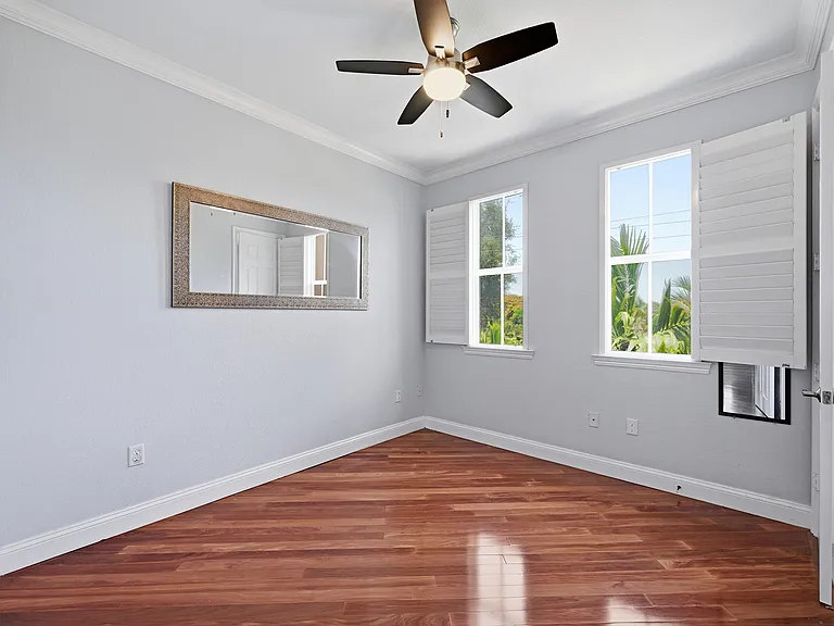 542 NE 7th Ave #2 — Photo 24