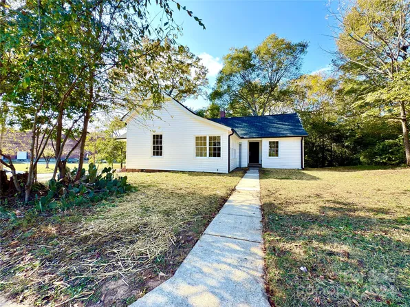 704 N Main St, Norwood, NC 28128