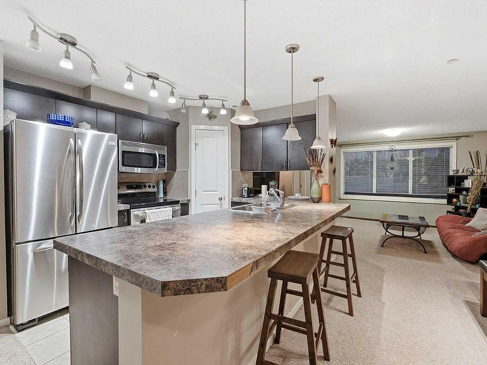 1st image of 4 Kingsland Close SE #1213