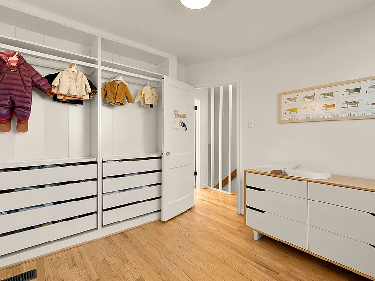 1733 Harvard St NW — Photo 18